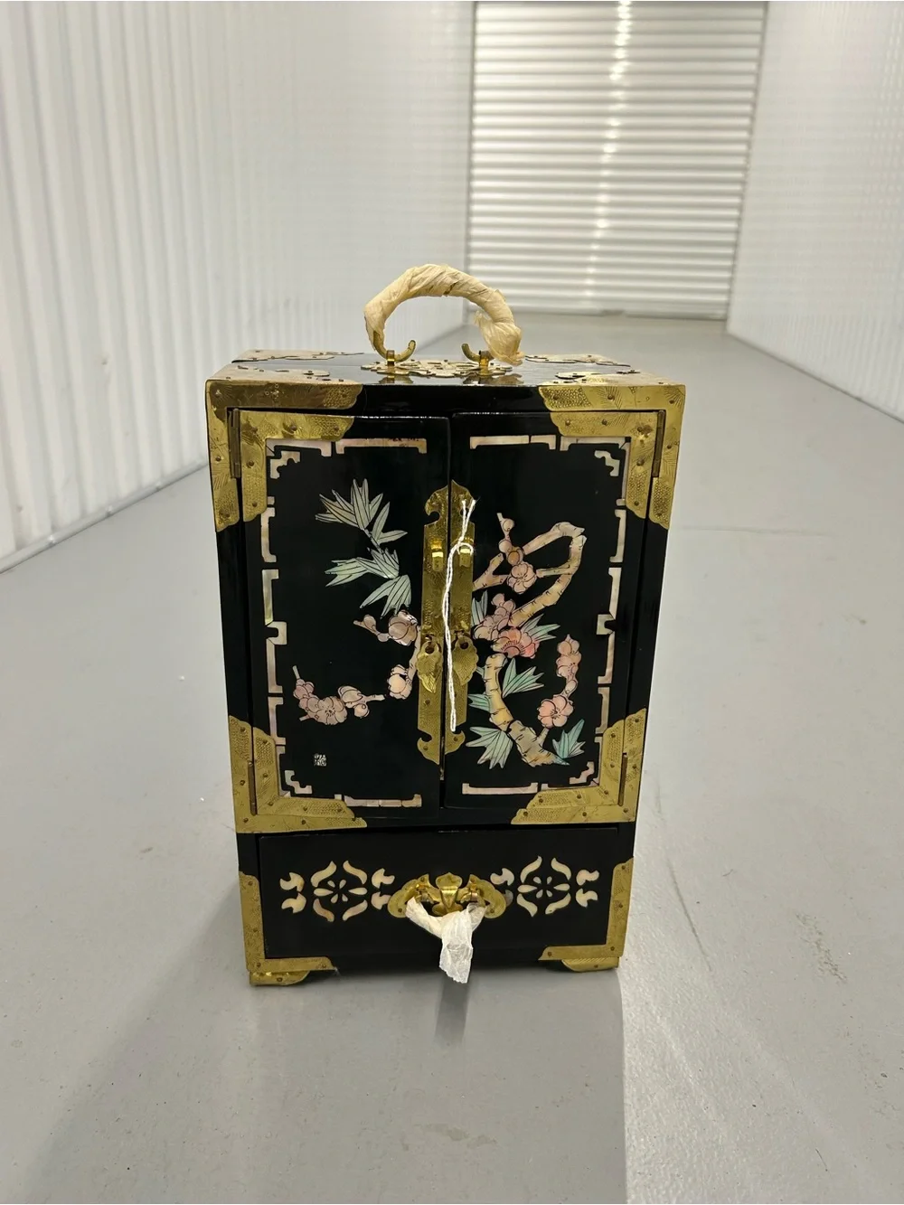 Vintage Chinese Black Lacquer Jewelry Box Cabinet Mother of Pearl Inlay Brass